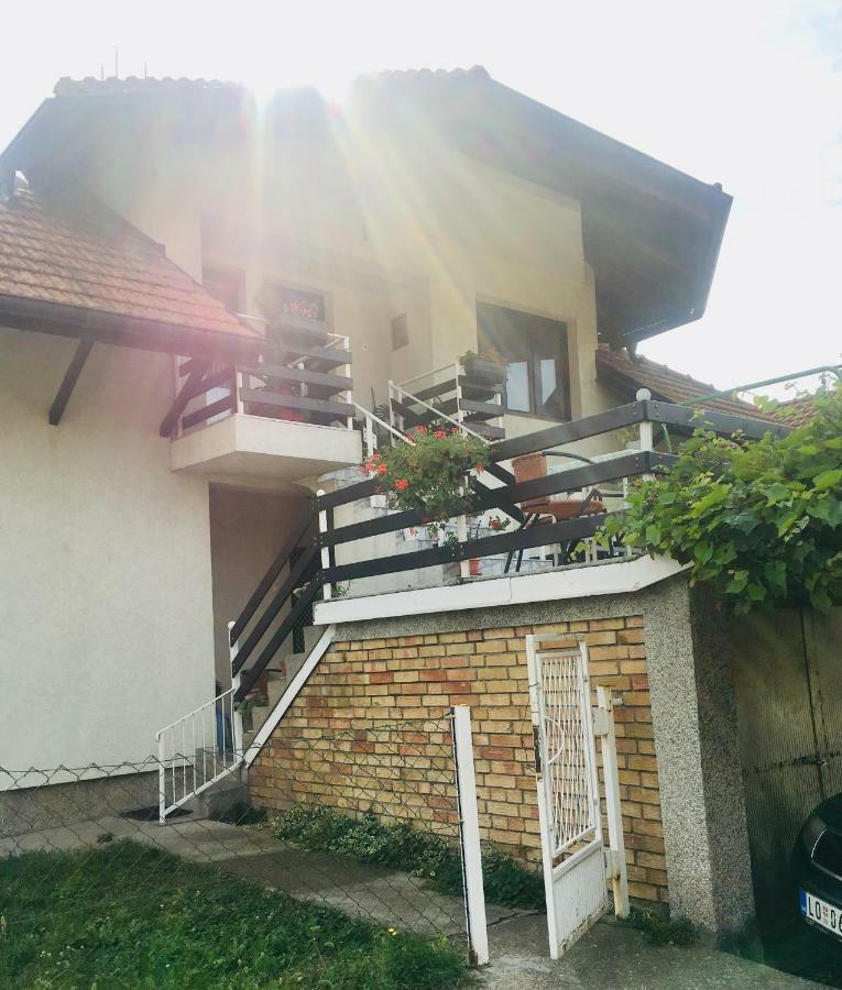 Stan Na Dan Loznica Daire Dış mekan fotoğraf